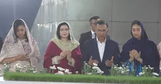 শপথ গ্রহণের পর বাবা-মার কবর জিয়ারত করেন তারেক রহমান